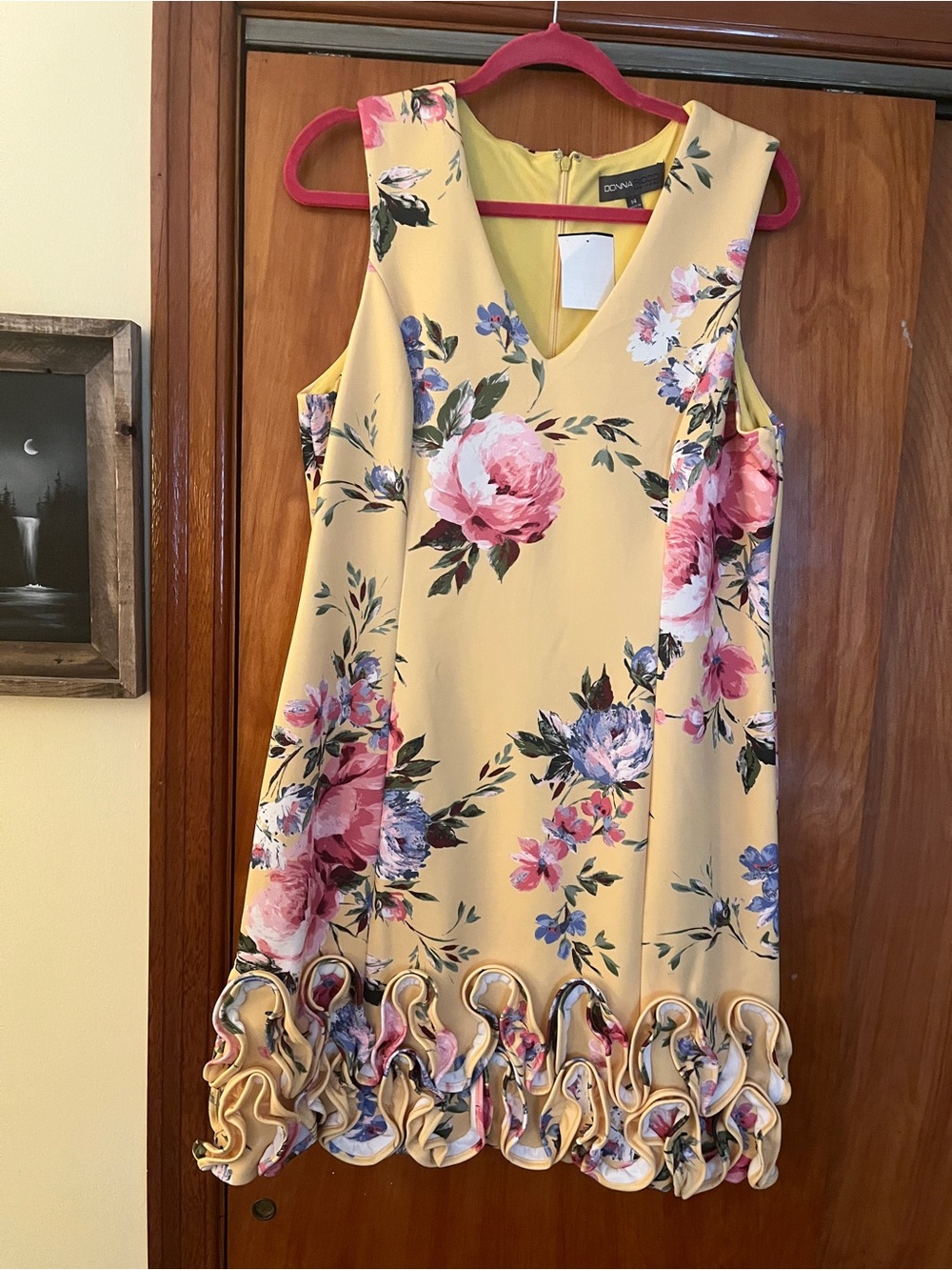 Donna Ricco Yellow Floral V-Neck Dress with Ruffle Hem